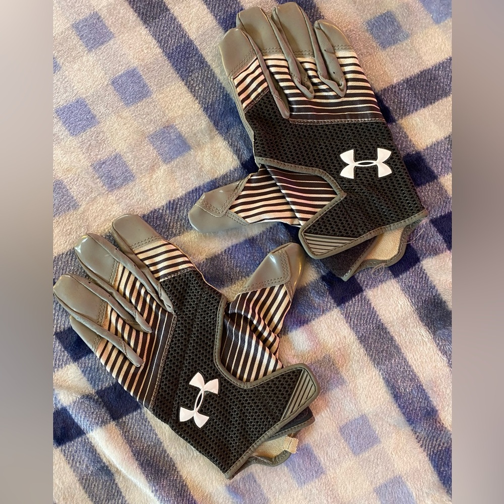 Under Armour Football Gloves